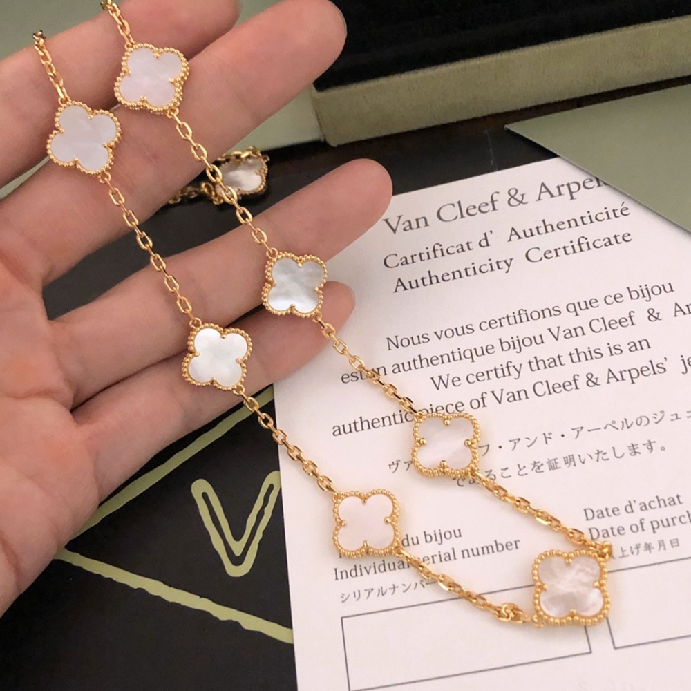 Van Cleef & Arpels 10-motif necklace